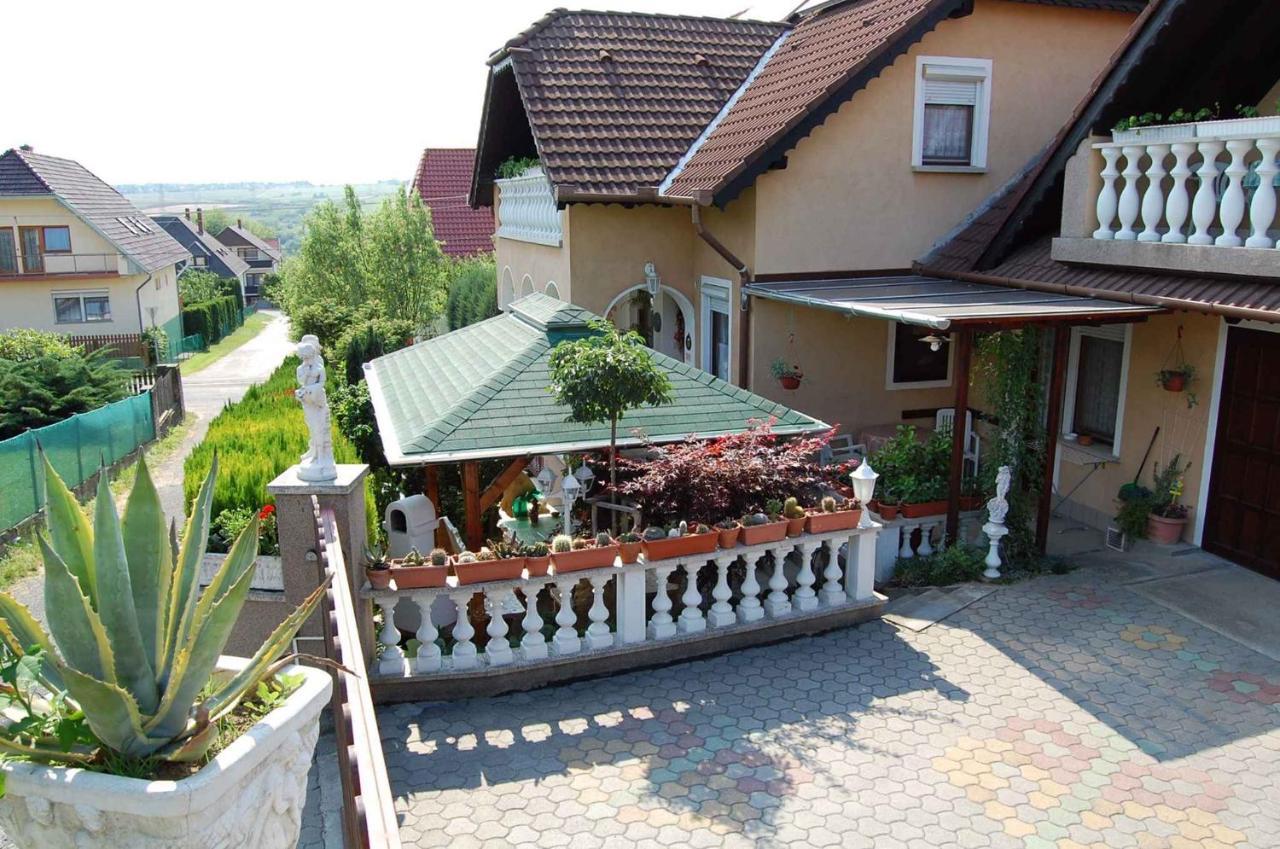 Apartment In Heviz/Balaton 18913 מראה חיצוני תמונה